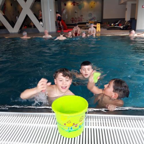 Schwimmen März